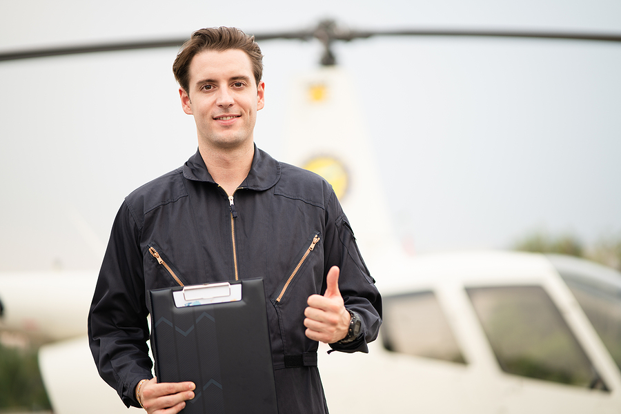 Helicopter pilot training instructor